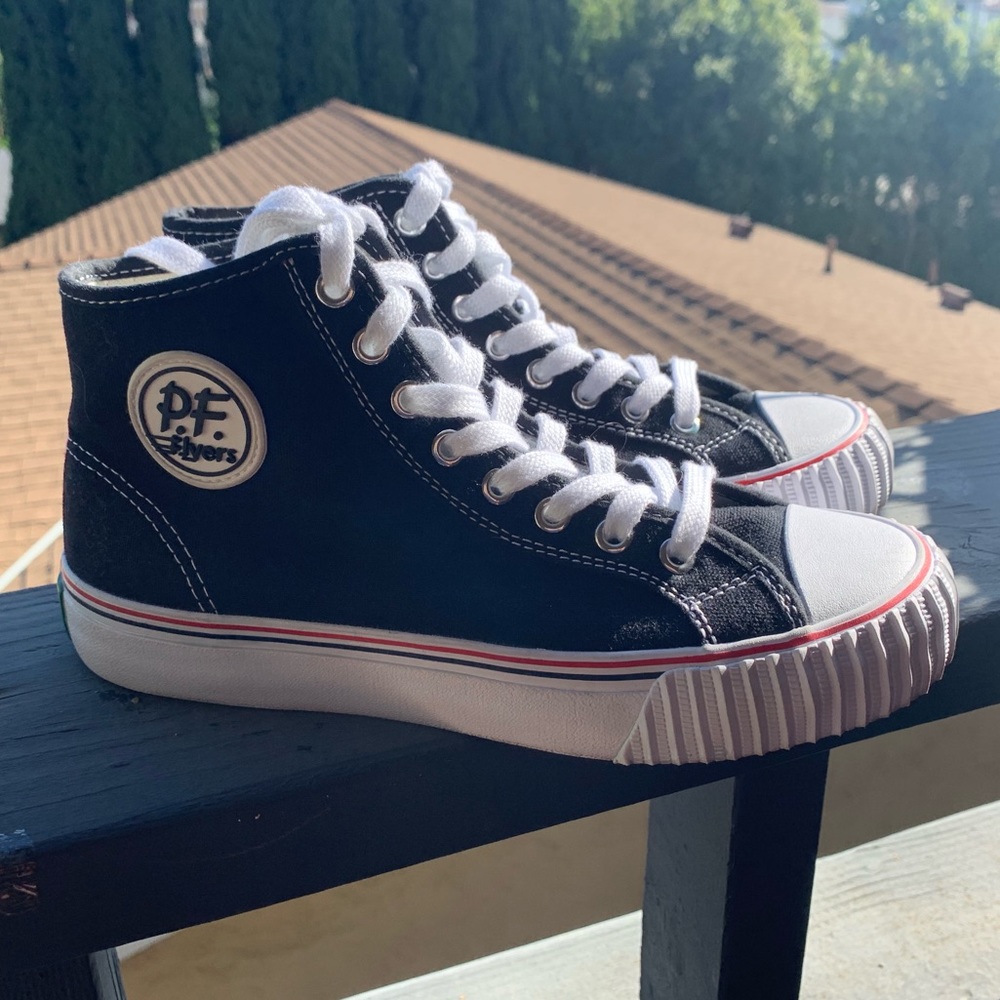 P.F. Flyers sz 7